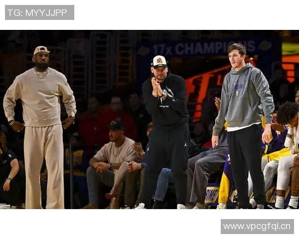 詹姆斯谈双塔阵容稀缺性火箭雄鹿骑士或成例外球队